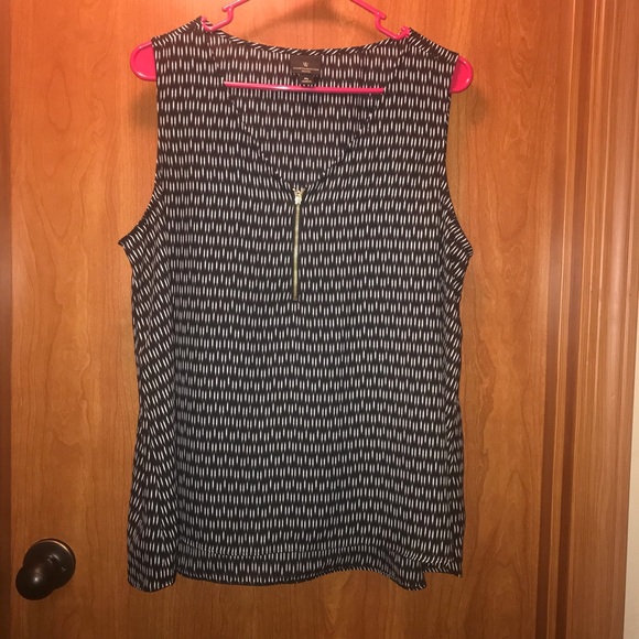 Worthington black and white camisole with front zipper size PL - Picture 2 of 3